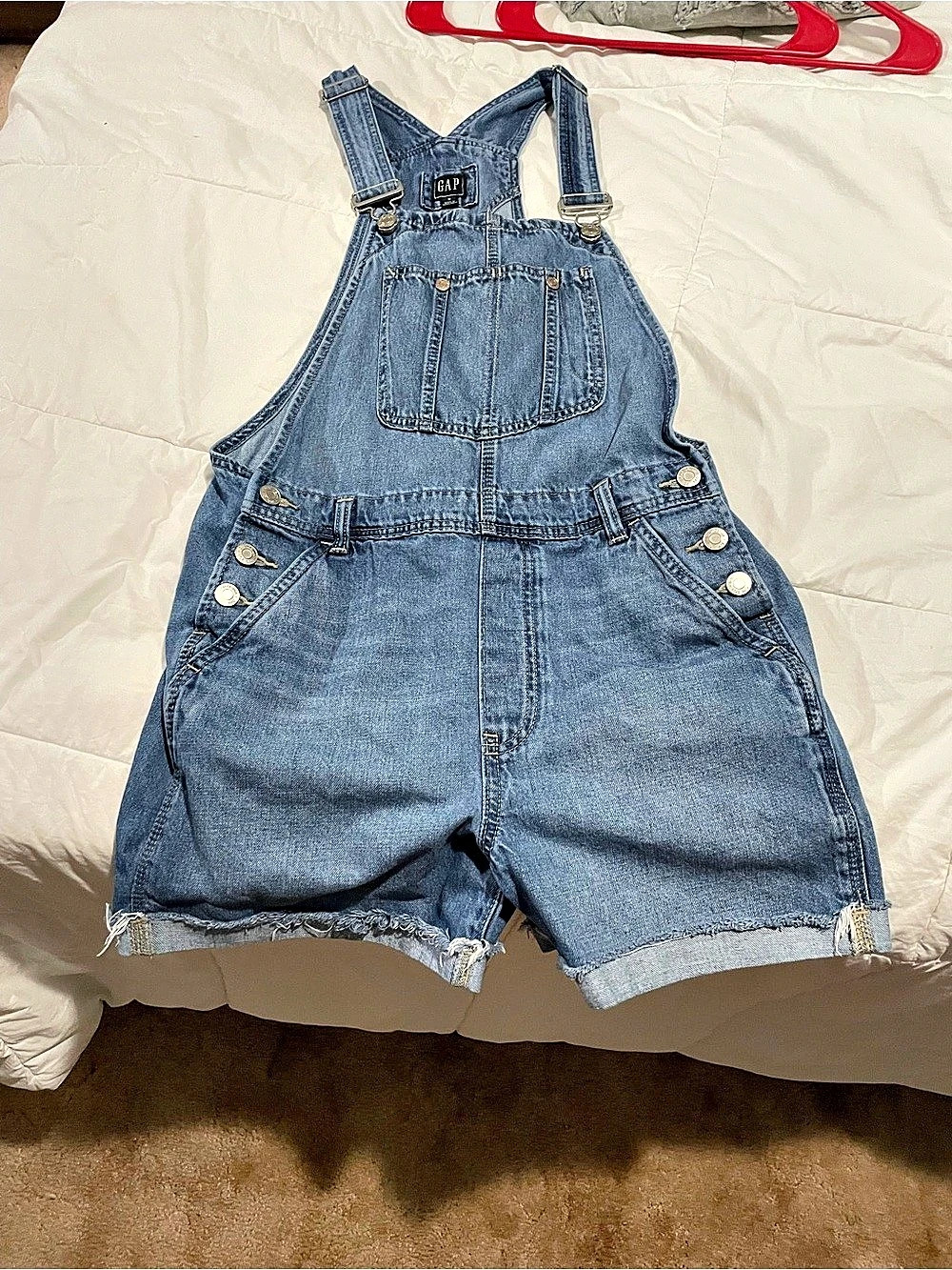 Women’s Gap Denim Overalls Shorts in Blue Size Small